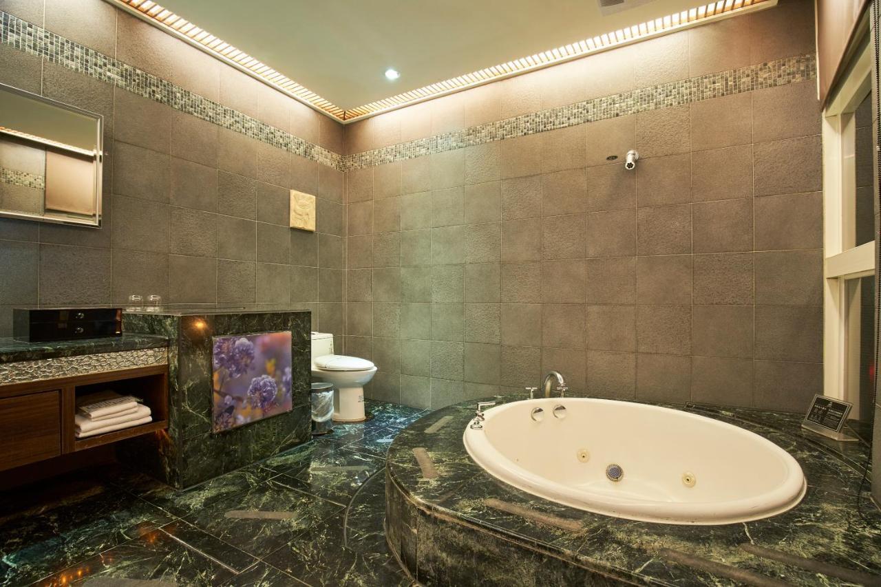 Dongfeng Motel Гуишан Екстериор снимка
